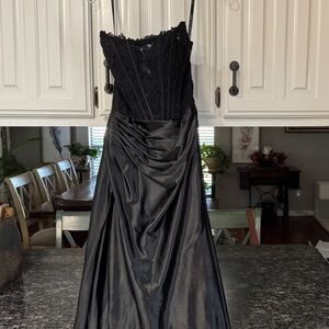 Sherri Hill Black Strapless Gown